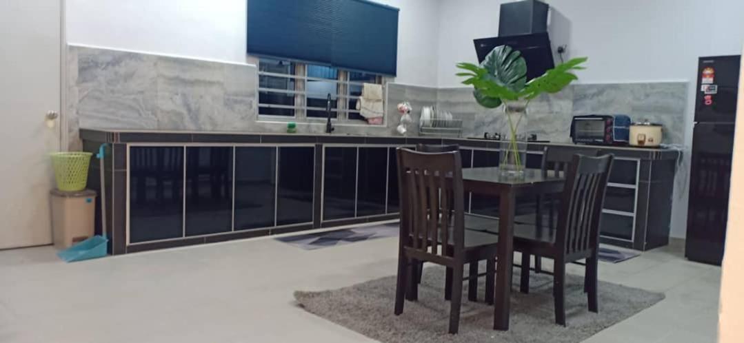 Homestay Layang มาไซ ภายนอก รูปภาพ