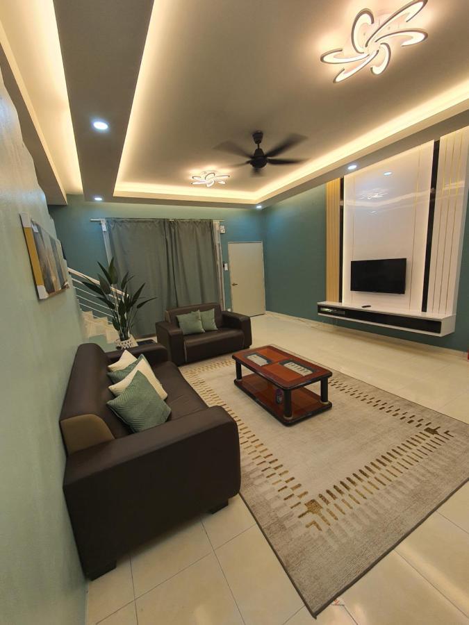 Homestay Layang มาไซ ภายนอก รูปภาพ